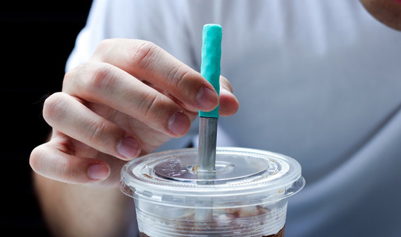 partnership-crowdfunding-metal straw